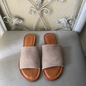 Roolee grey slides. Worn to try on only. Size 37.